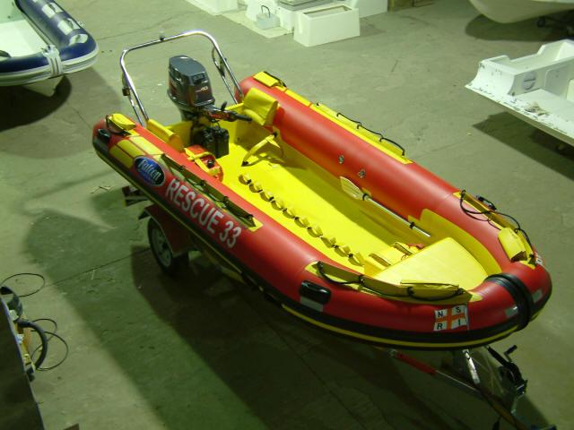 Pneu rouge Dco jaune Liston noir